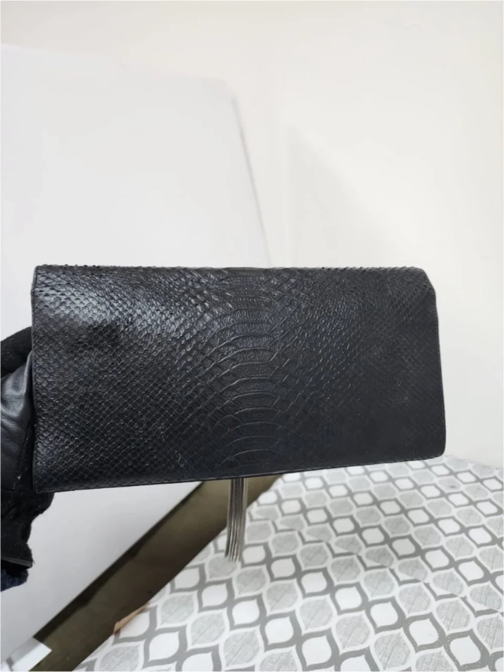 Authentic YVES SAINT LAURENT Croc Embossed Leather Tassel Kate Clutch Bag Black - Picture 8 of 11